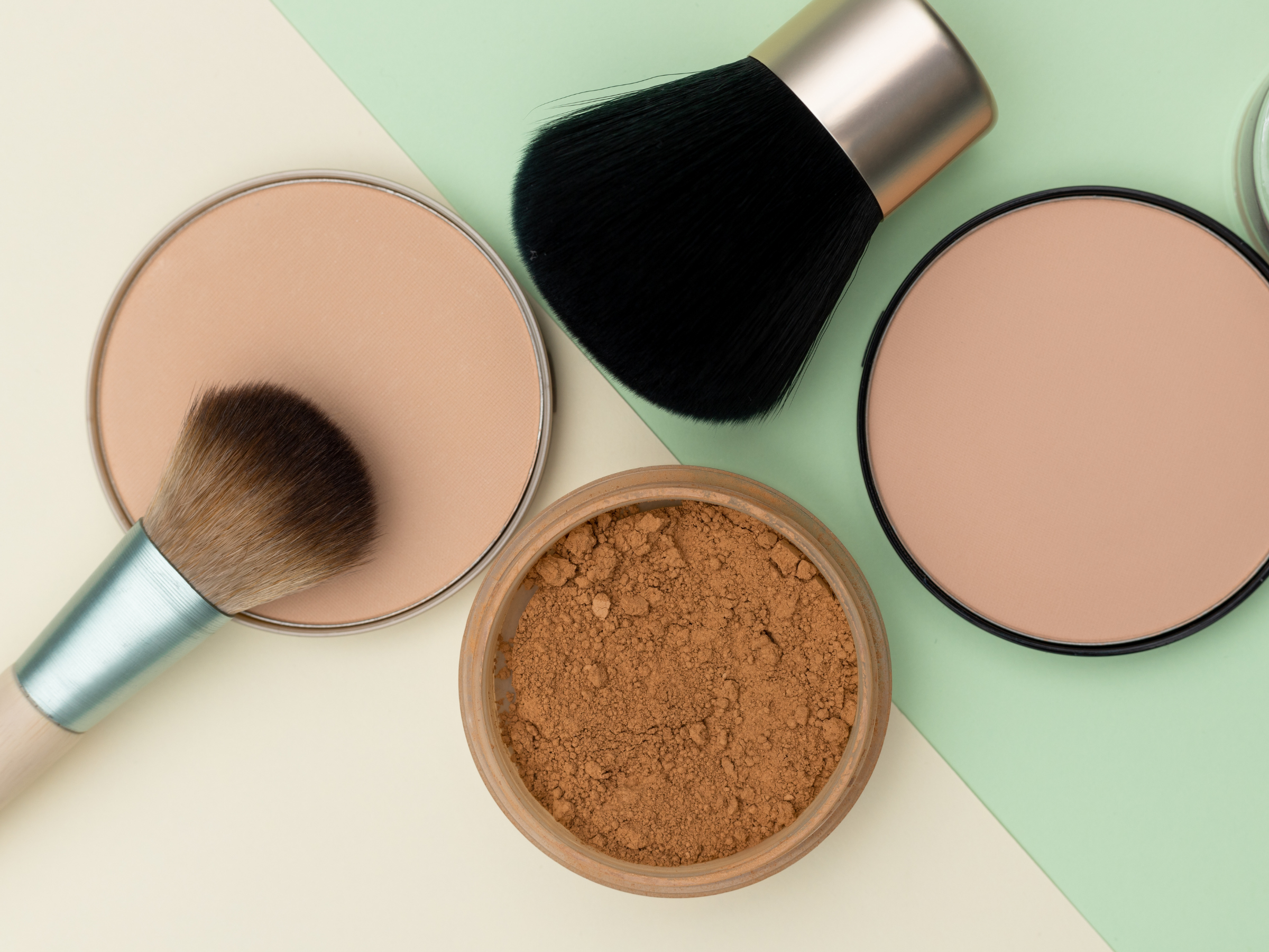 What is Mineral Makeup? (And Why You Should Make the Switch)